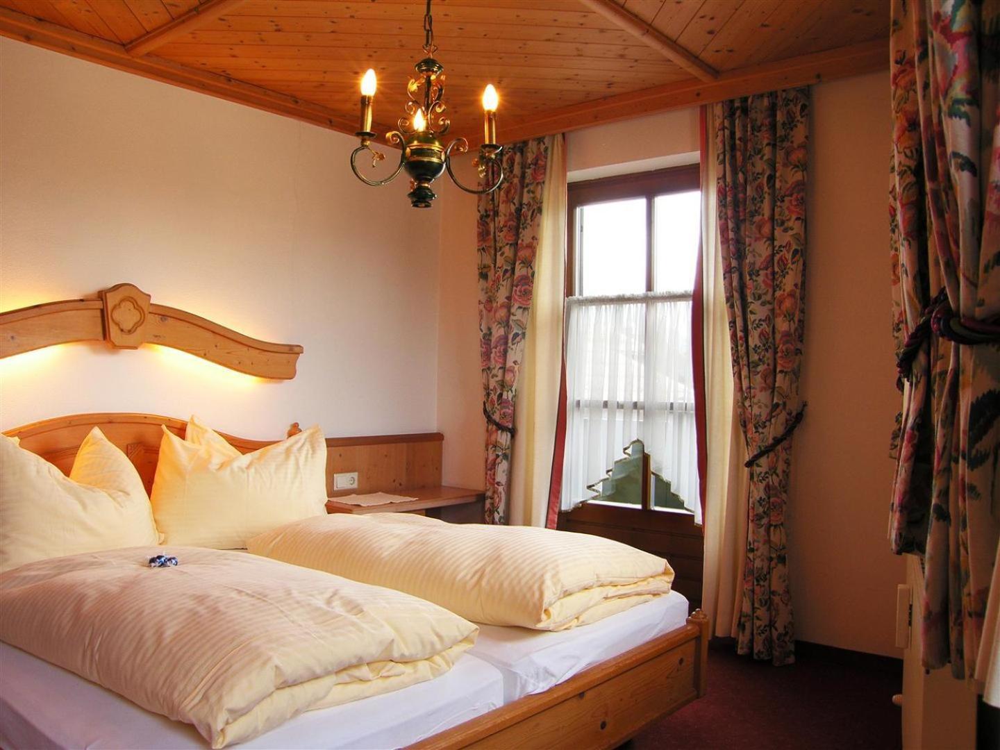 Haus Am Platz - Weitgasser Altenmarkt im Pongau Kültér fotó