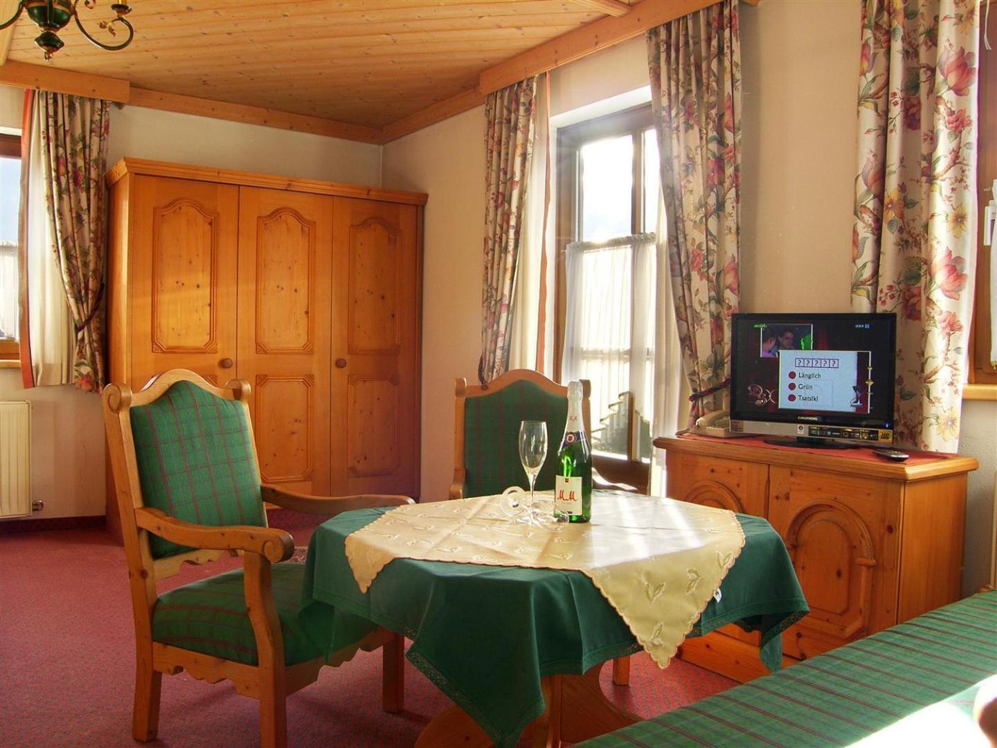 Haus Am Platz - Weitgasser Altenmarkt im Pongau Kültér fotó